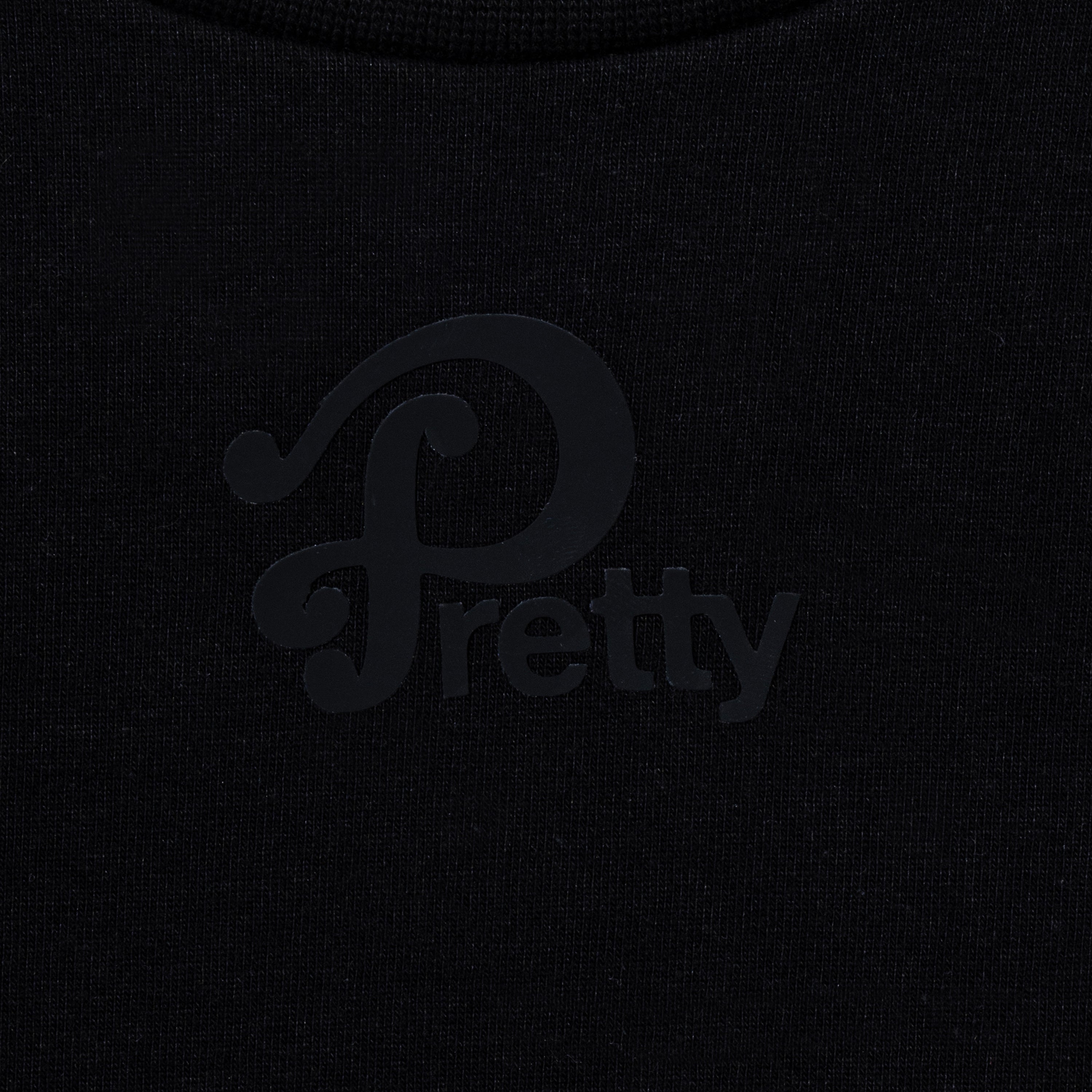 THE PRETTY COMFY T-SHIRT  - BLACK